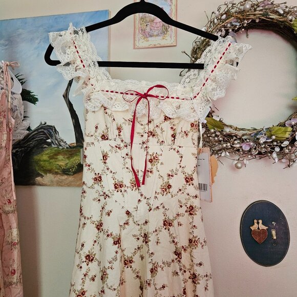 LACEMADE RED GARNET CORSET DRESS SIZE XS NWT Full sweep intricate ribbon lacings - Picture 4 of 8